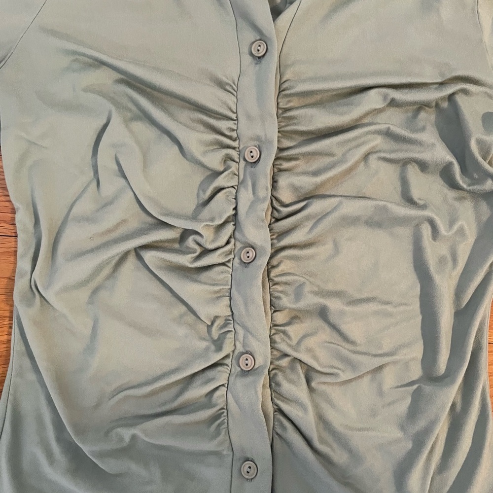Green Ruched Top and Pants Set - Picture 3 of 7